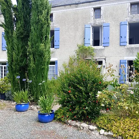 Manoir St Hilaire * Dampierre-sur-Boutonne