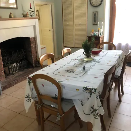 Manoir St Hilaire * Dampierre-sur-Boutonne
