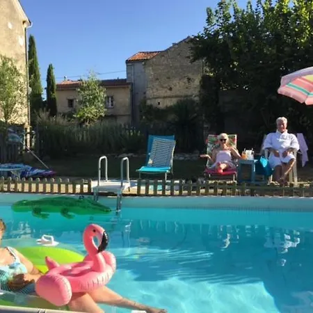 Tatil Evi Manoir St Hilaire Dampierre-sur-Boutonne